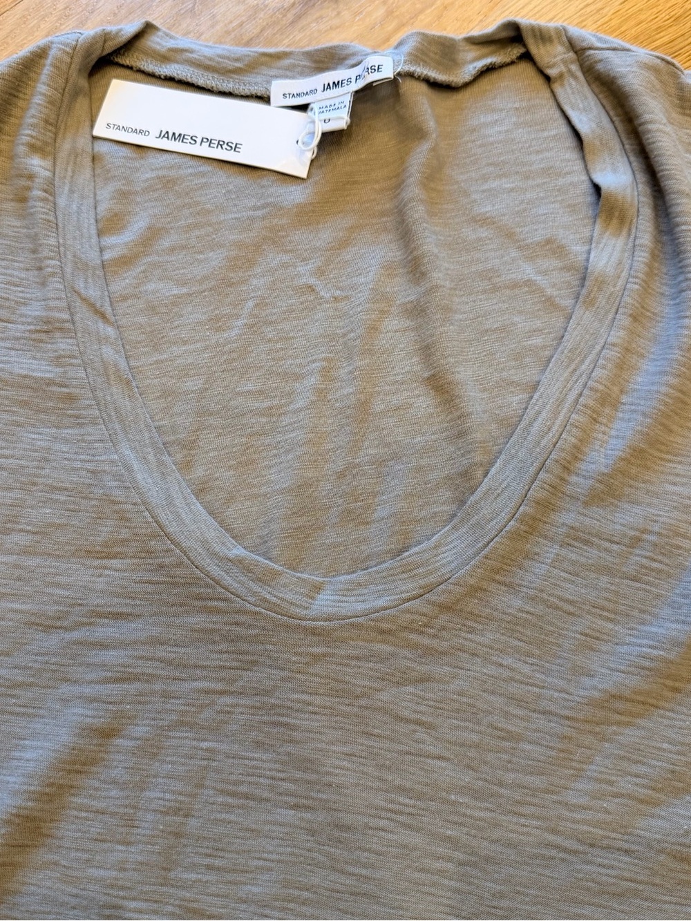James Perse Women’s Scoop Neck Short Sleeve Tee Sz 0 NWT - Picture 3 of 7